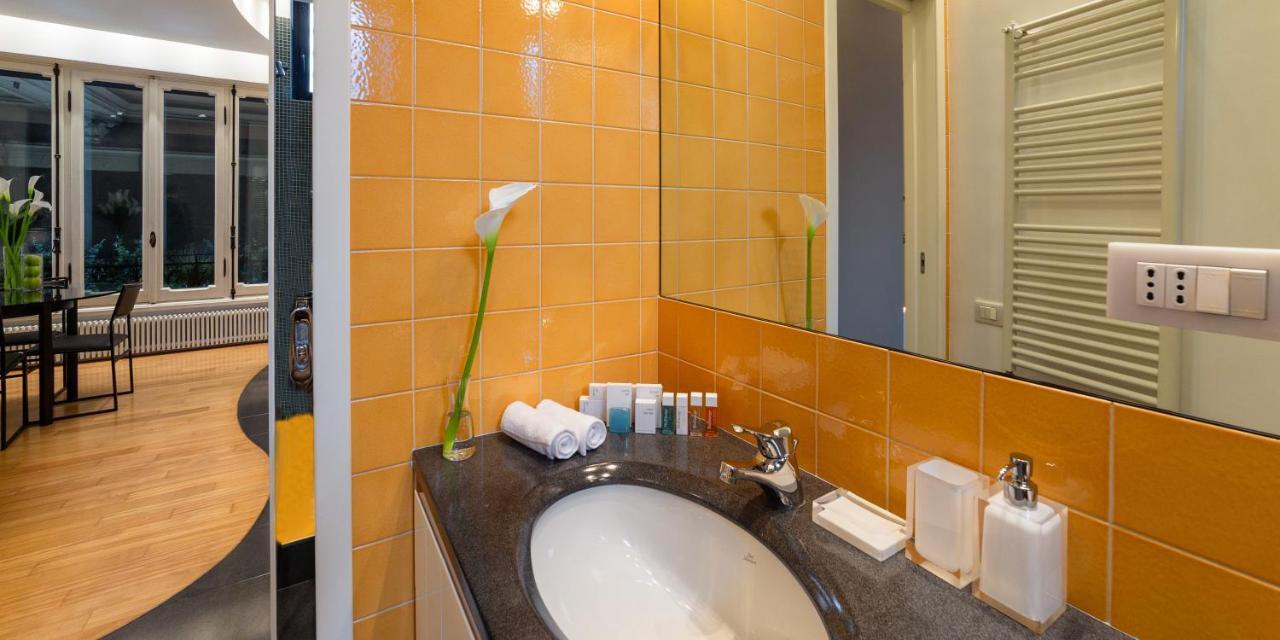 Suite Augustus - Free Parking Genoa Luaran gambar